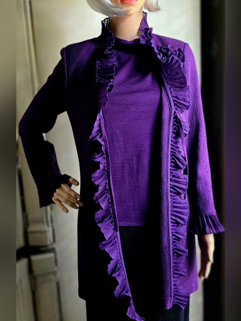 St. John Purple Ruffle Knit Jacket Size 2 + Coordinating Wool Blend Top - Picture 7 of 10